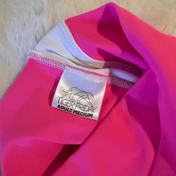 Tiger Friday Pink Women's Shorts Size Medium NWT - Picture 4 of 4